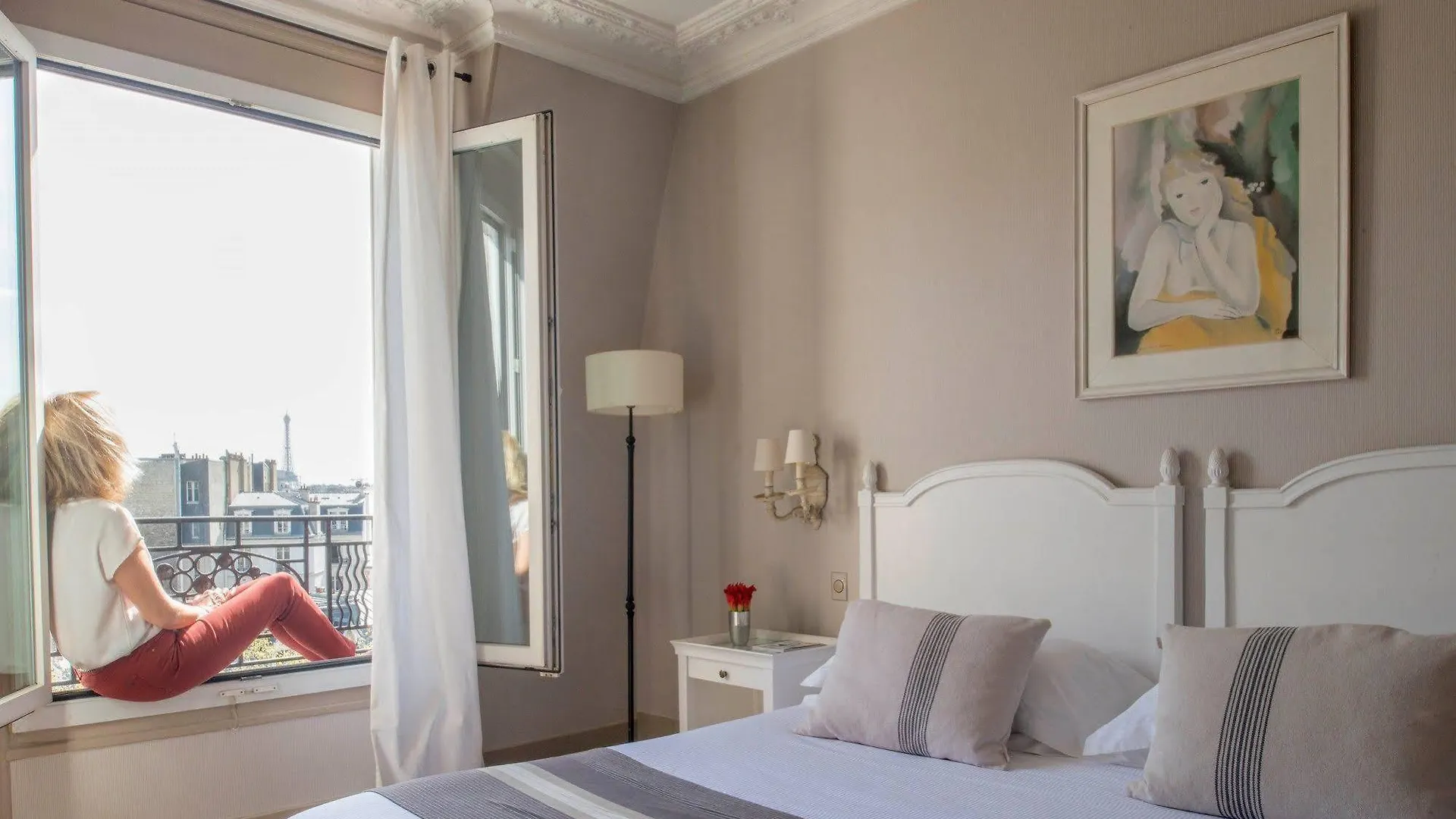 פריז Hotel De Banville 4*,