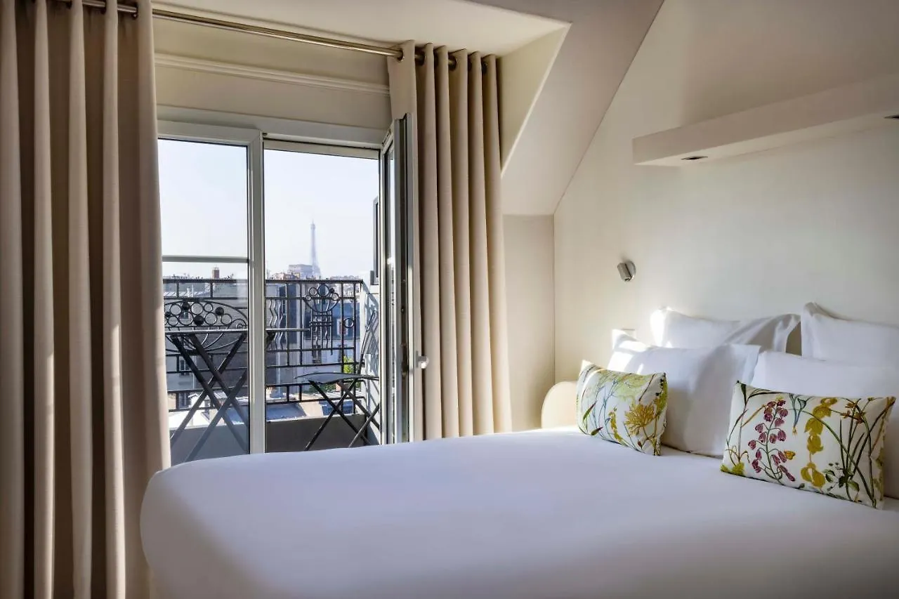 Hotel De Banville Paris