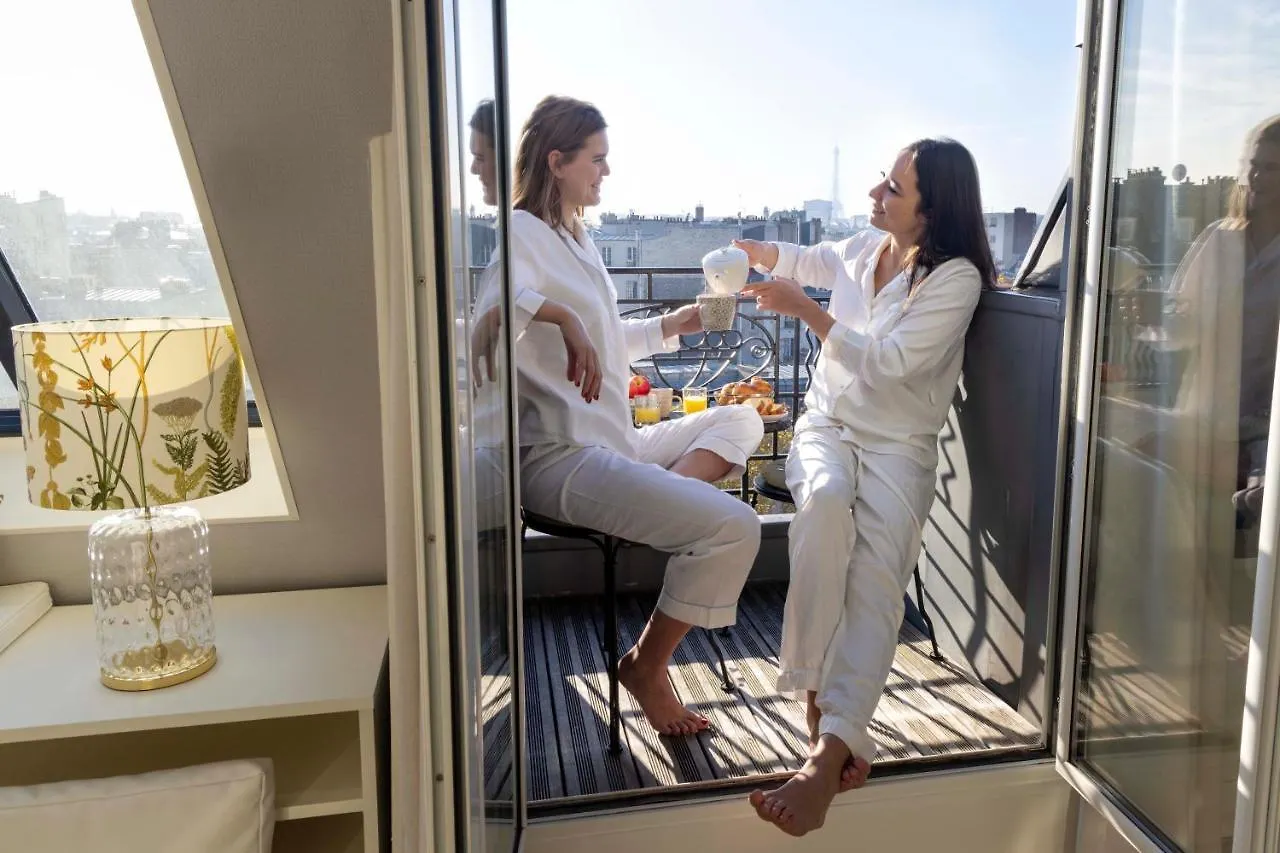 Hotel De Banville Paris