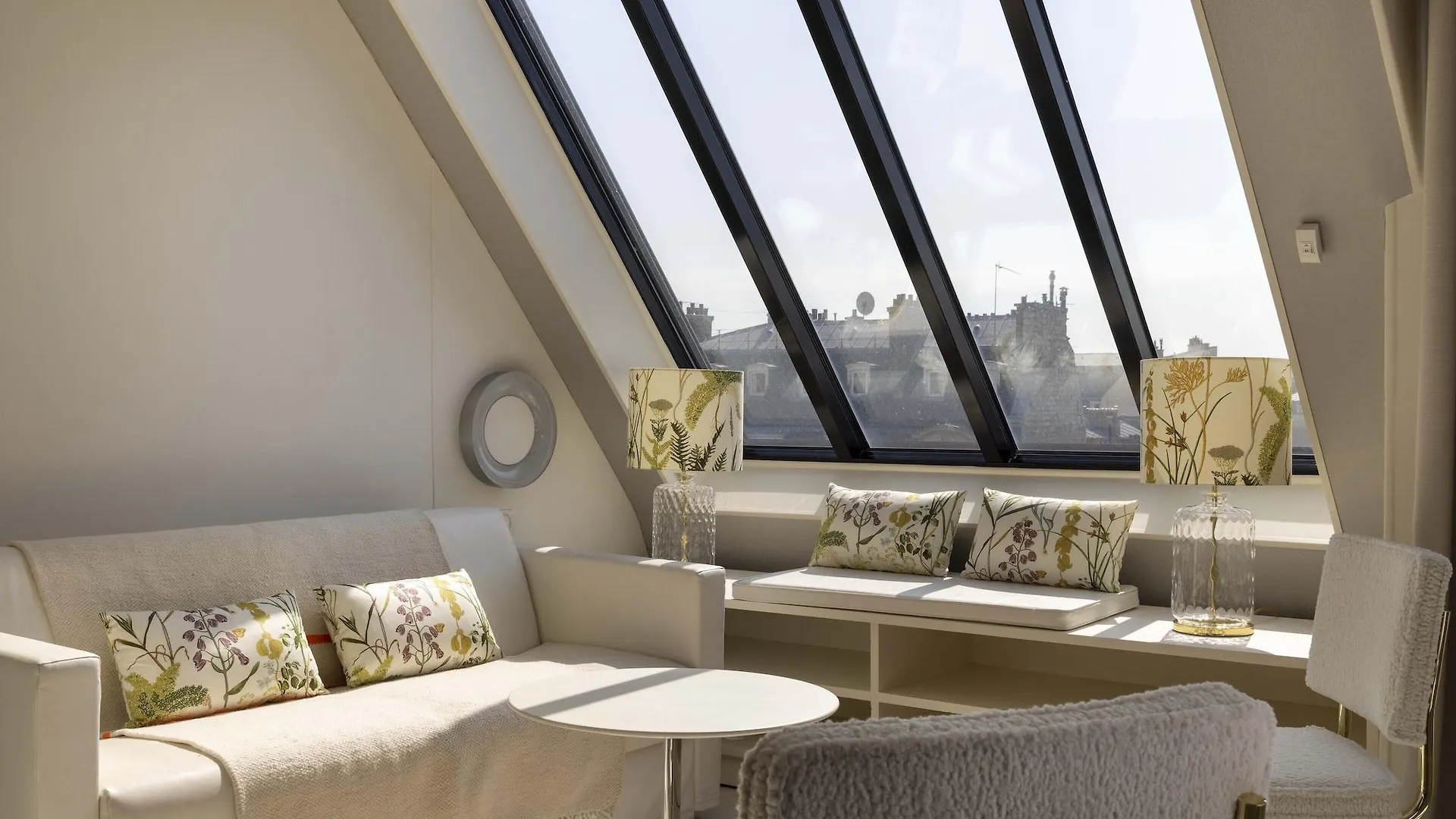 Hotel De Banville Paris