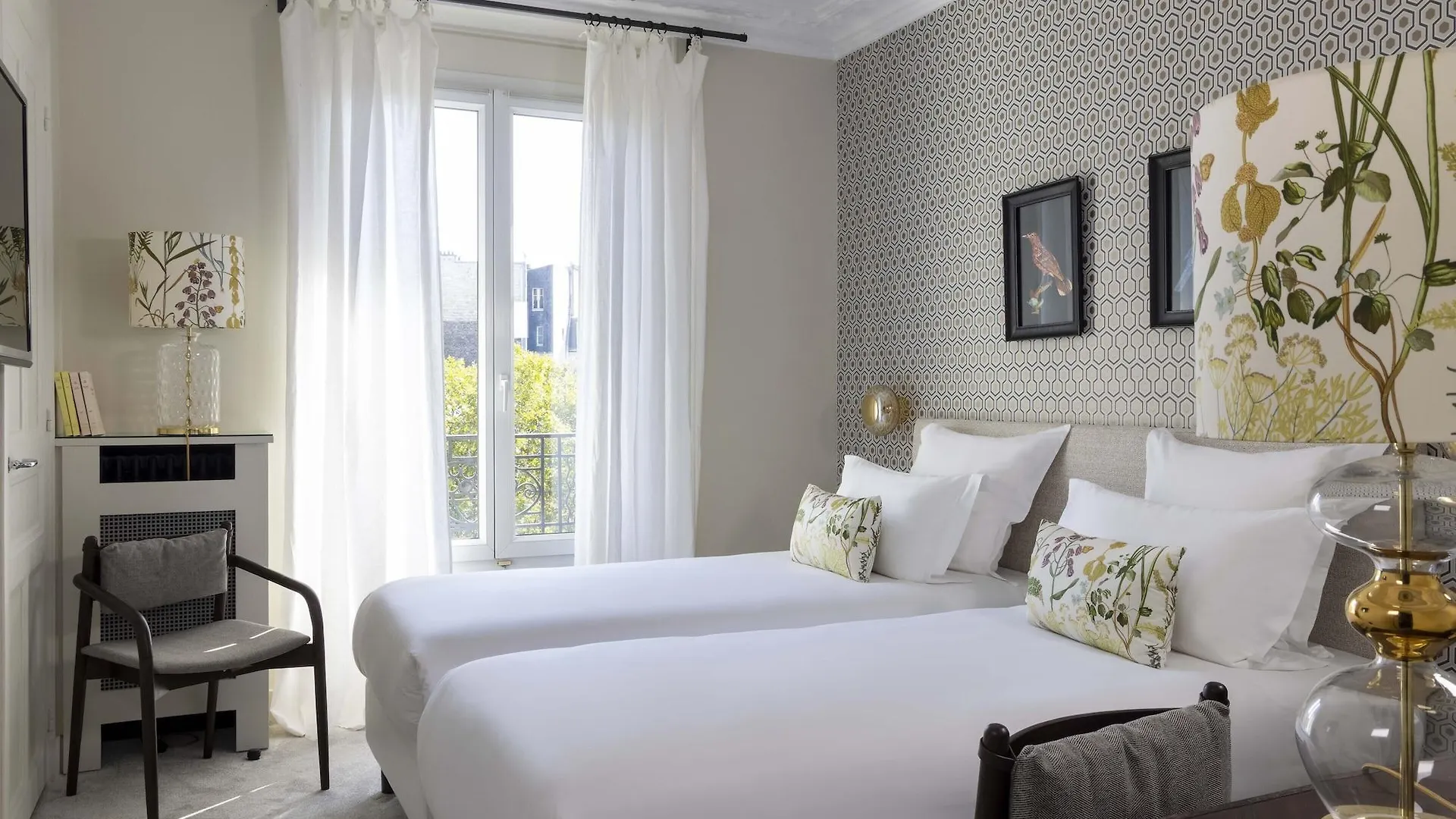 Hotel De Banville Paris