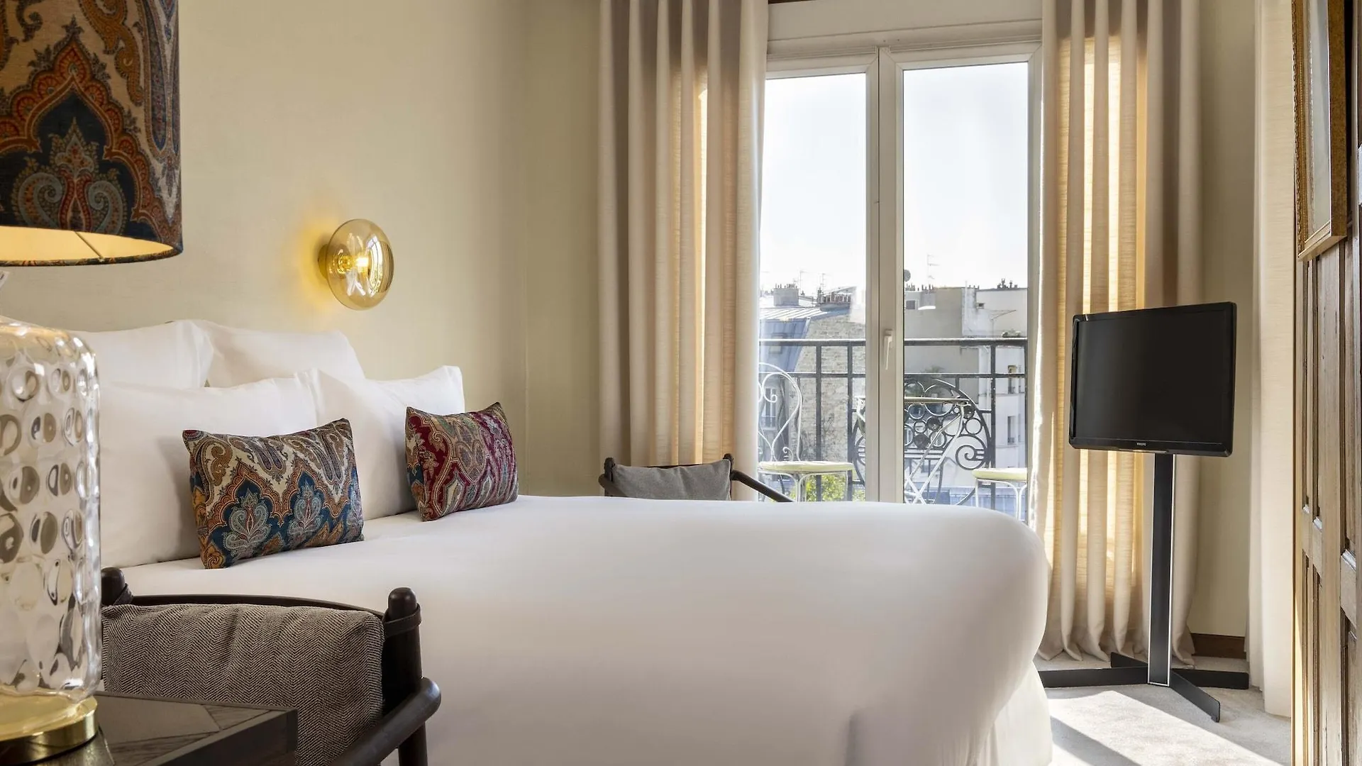 Hotel De Banville Paris