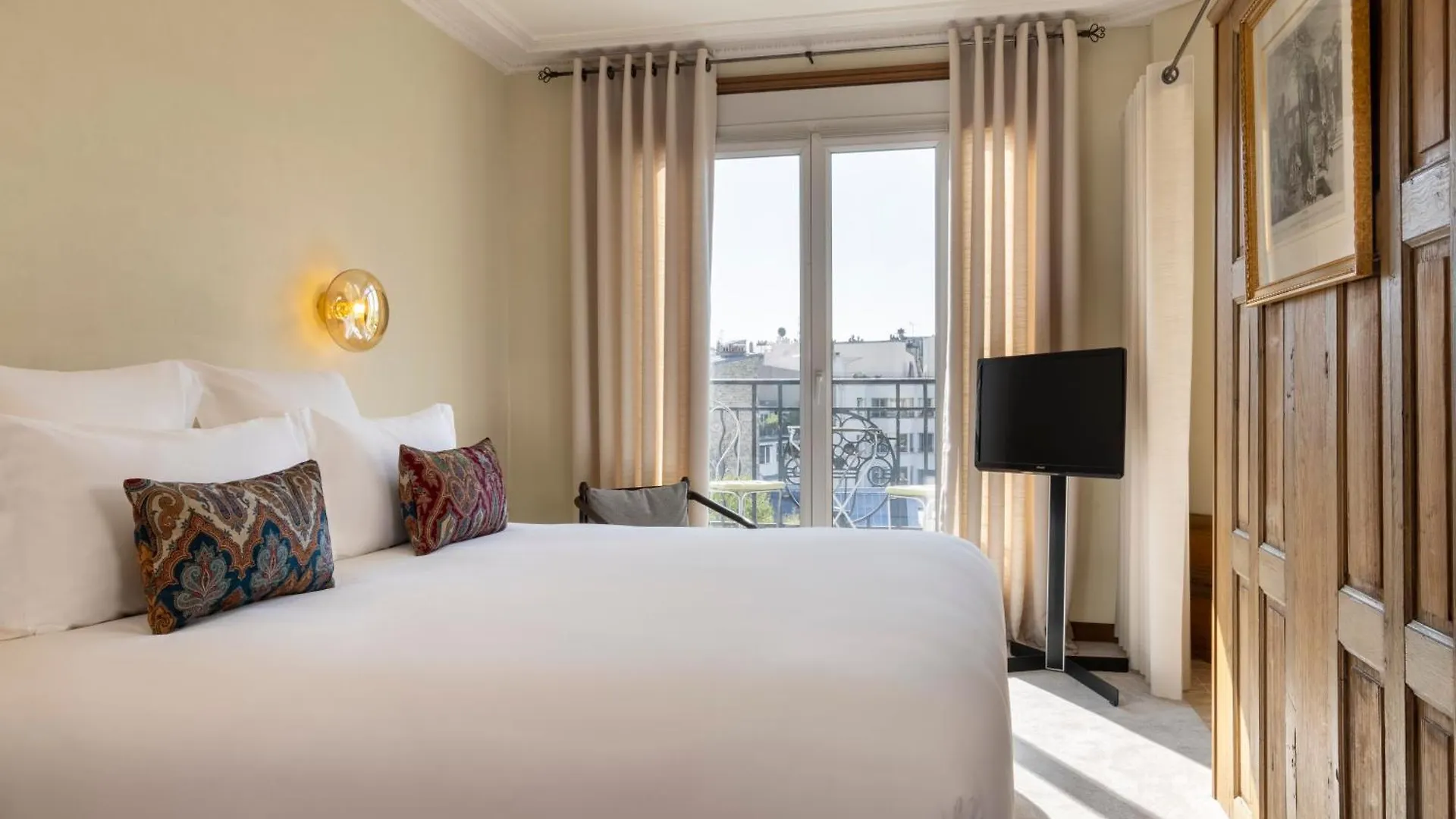 ****  Hotel De Banville Paris Frankrike