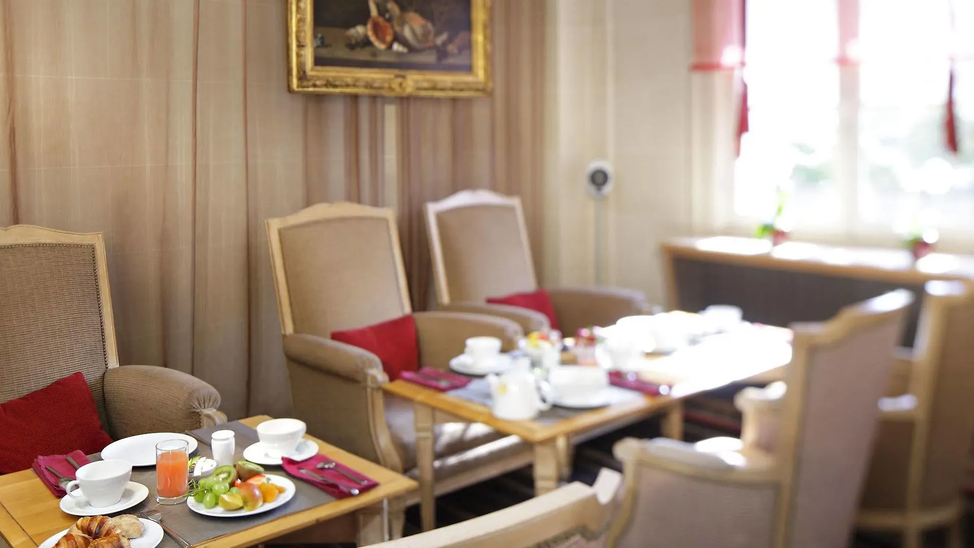 Hotel De Banville Paris