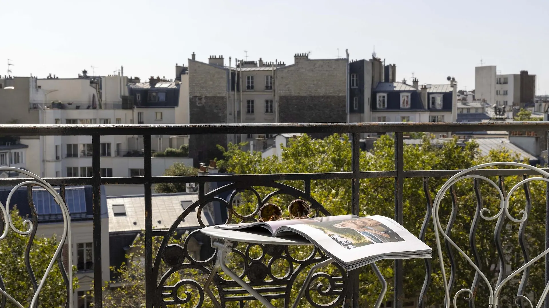 Hotel De Banville Paris